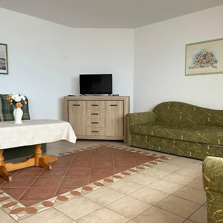Panorama Chantall-izby,apartmany S Vyhladom Na 拉夫达