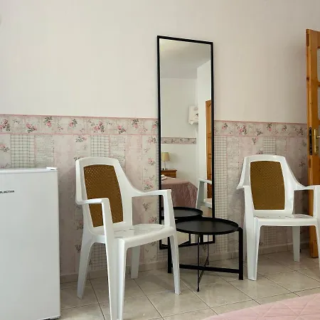 Panorama Chantall-izby,apartmany S Vyhladom Na Равда