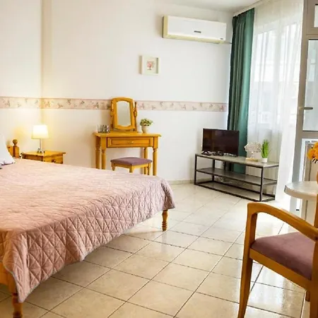 Apartament Panorama Chantall-izby,apartmany S Vyhladom Na Ravda