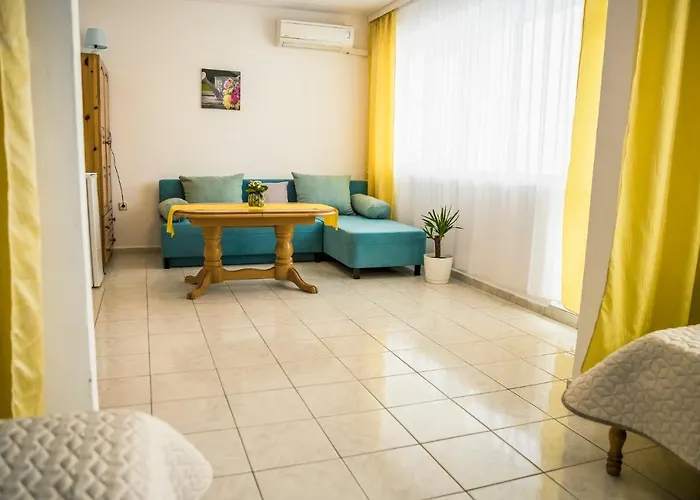 Panorama Chantall-izby,apartmany S Vyhladom Na Rawda